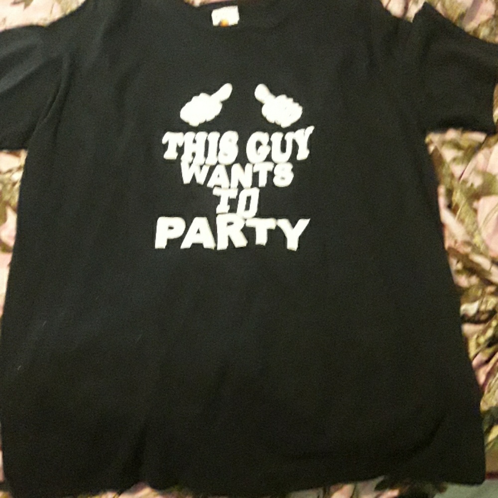 Men's tee shirt